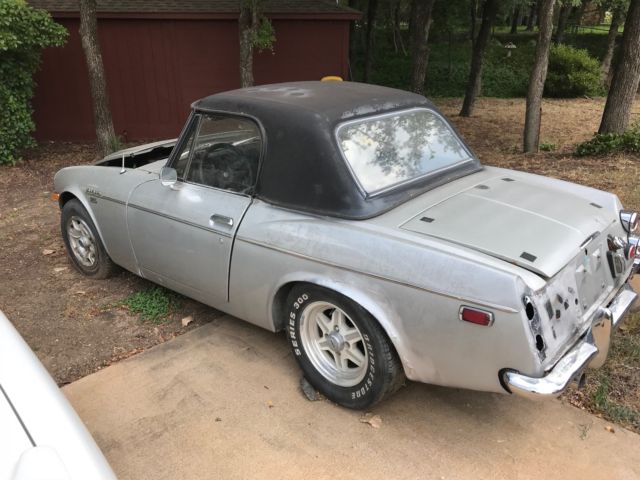 1969 Datsun Other Black Interior - photo 3