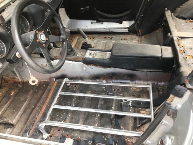 1969 Datsun Other Black Interior - photo 6