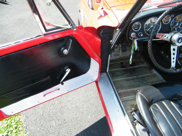 1966 Datsun roadster 1600 - photo 11
