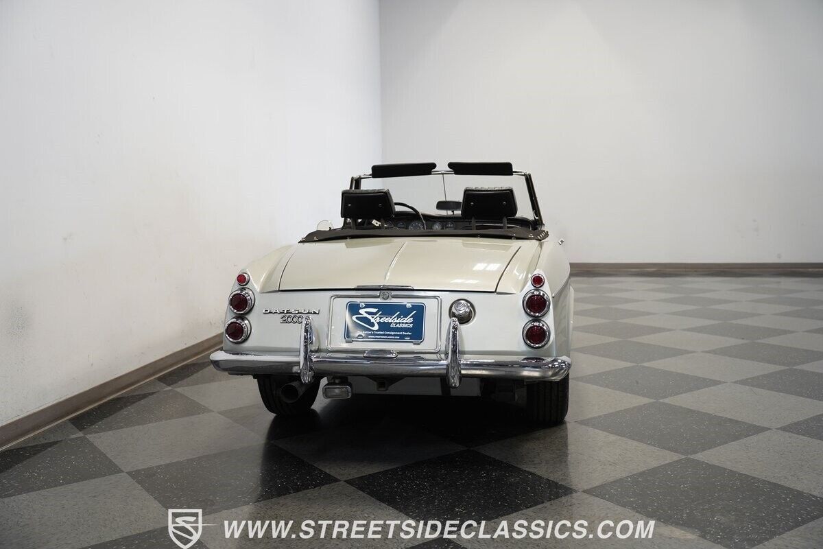 1967 Datsun 2000 Roadster - photo 10