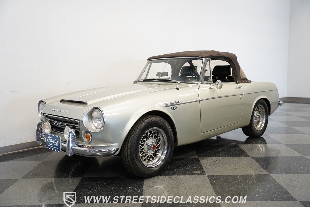 1967 Datsun 2000 Roadster - photo 6