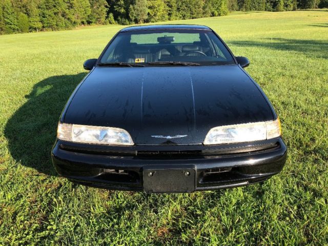 1993 Ford Thunderbird Davey Allison Edition with 745 original miles!!! - photo 4