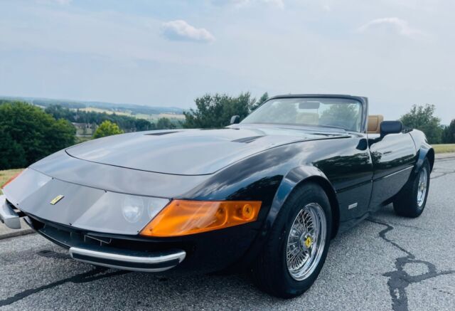 Daytona Spyder 365 McBurnie MIAMI VICE Replica Kitcar Corvette Ferrari 1975 Replica/Kit Makes