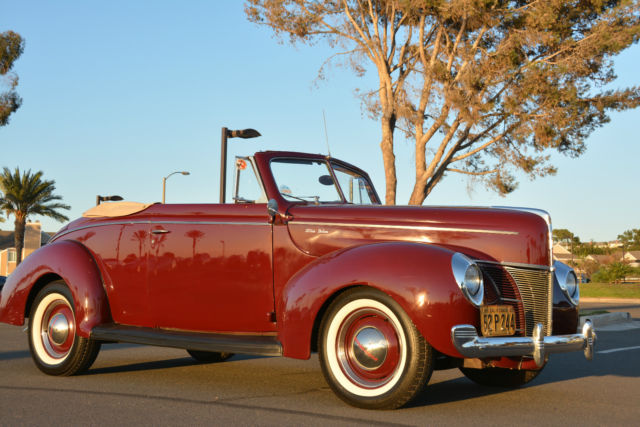 1940 Ford DeLuxe Convertible Club Coupe - photo 2