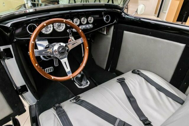 1932 Ford Roadster Dearborn Deuce Street Rod - photo 2