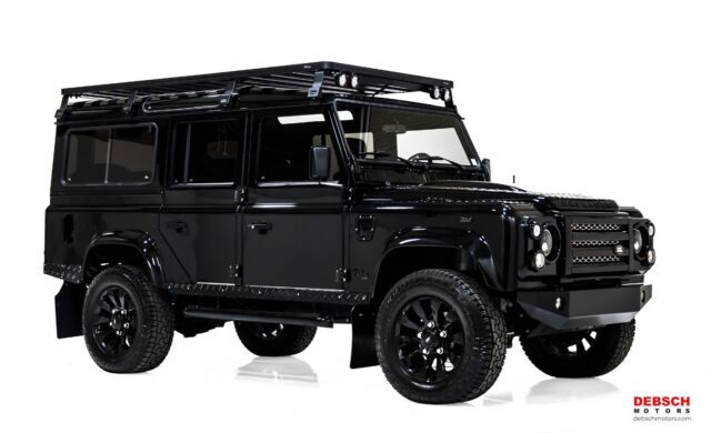 DEBSCH Defender 110 , Frame Off Restoration, LHD Automatic TD5 ABS Air-Condition 1994 Land Rover Defender