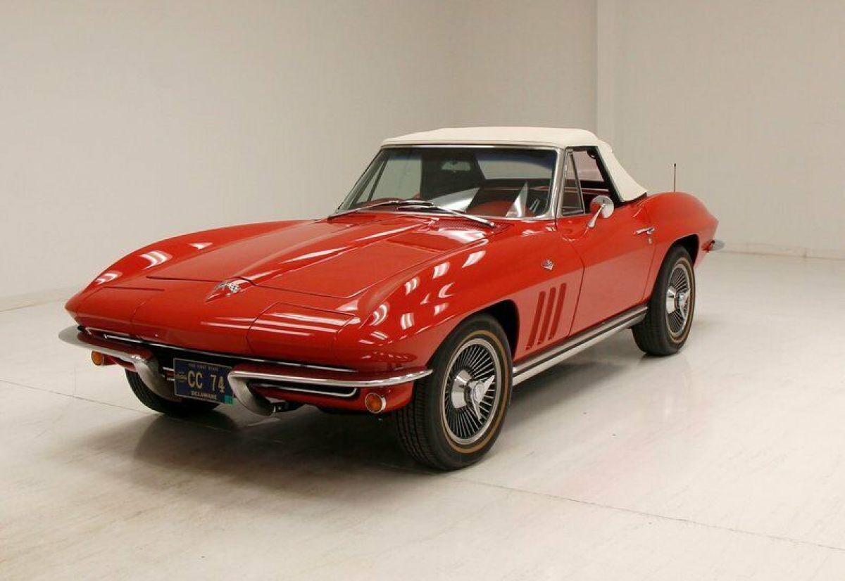 Deep Red Paint/Excellent Chrome/Numbers Matching 327ci V8/Excellent Interior 1965 Chevrolet Corvette Roadster