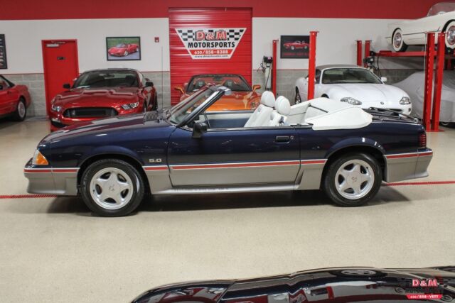 1989 Ford Mustang GT Convertible - photo 2