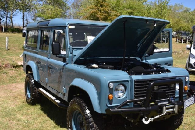 1991 Land Rover Defender Gary Cloth new seats - photo 3