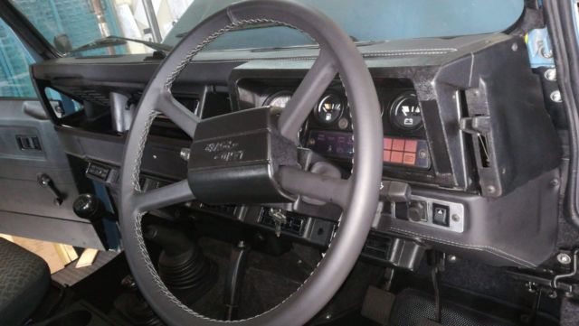 1991 Land Rover Defender Gary Cloth new seats - photo 9