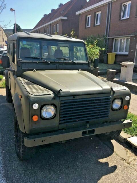 1986 Land Rover Defender 110 - photo 11