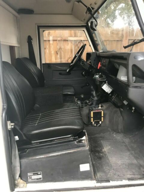 1991 Land Rover Defender - photo 3