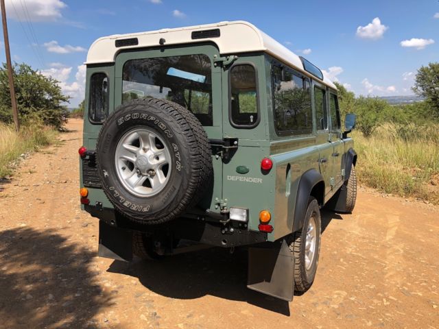 1988 Land Rover Defender County Station Wagon - photo 10