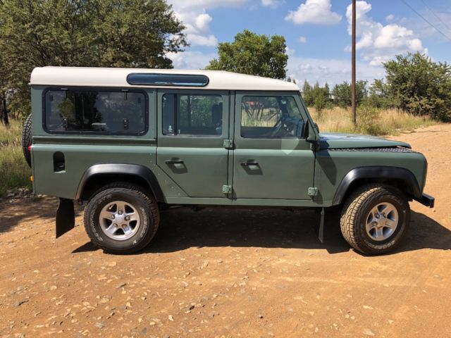 1988 Land Rover Defender County Station Wagon - photo 2