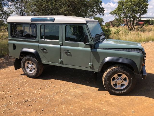 1988 Land Rover Defender County Station Wagon - photo 3