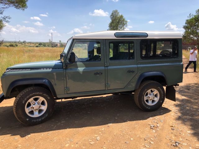 1988 Land Rover Defender County Station Wagon - photo 6