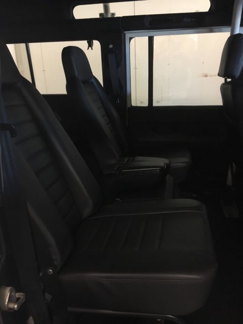 1989 Land Rover Defender Defender 110 5 door wagon - photo 11