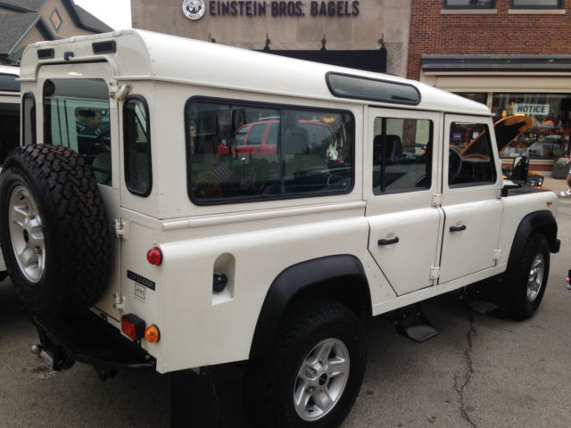 1989 Land Rover Defender Estate wagon - photo 4