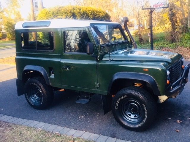 DEFENDER 90 ALL REDONE & SPECTACULAR: COULD. NOT. BE. COOLER. 1984 Land Rover Defender DEFENDER 90