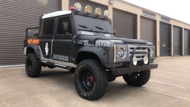 1991 Land Rover Defender 110 Custom Unlimited Sport Utility 4-Door - photo 3