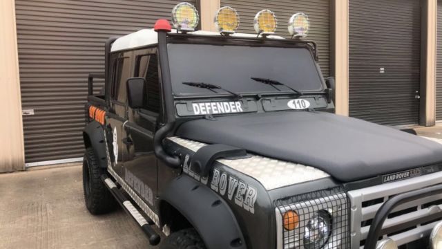 1991 Land Rover Defender 110 Custom Unlimited Sport Utility 4-Door - photo 5