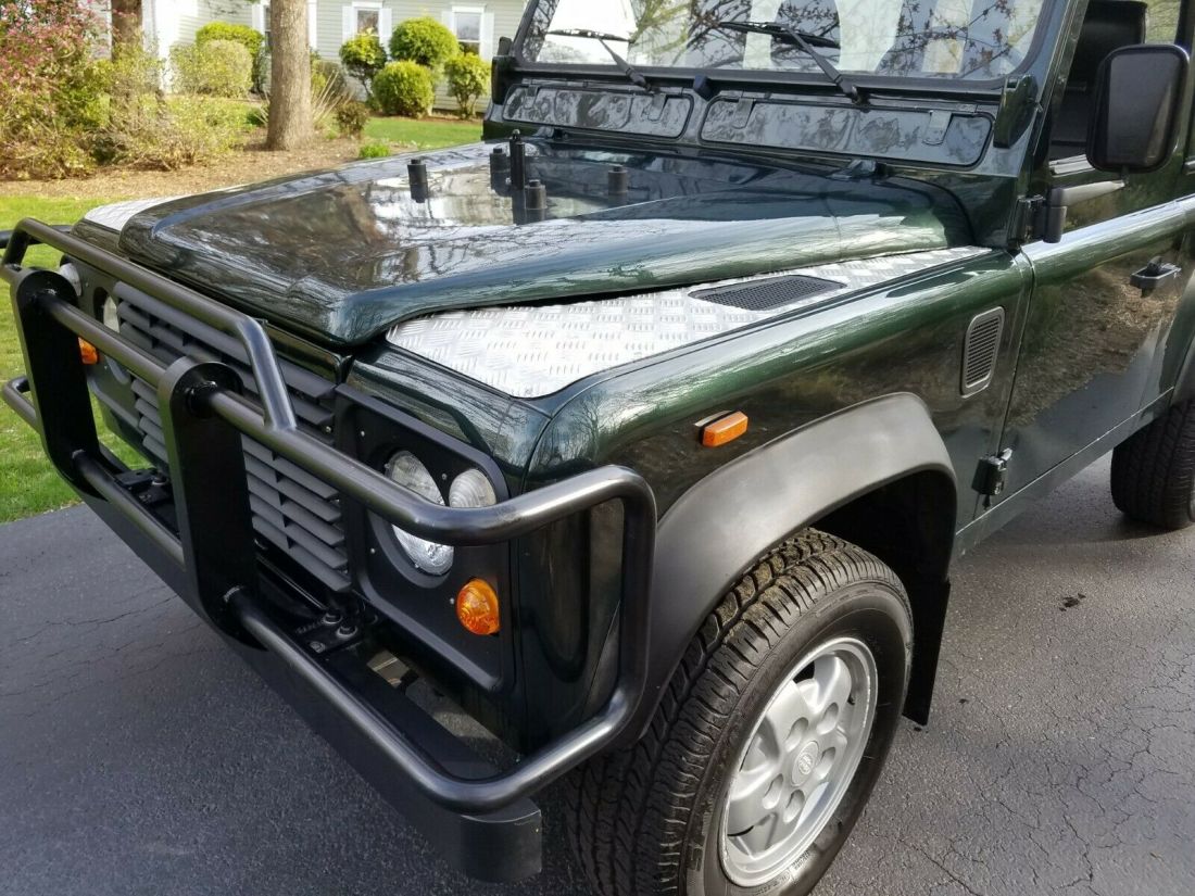 Defender D90 Hardtop LDH 1988 2.5 Turbo Diesel SUPER CLEAN TOP TO BOTTOM 1988 Land Rover Defender Off Road