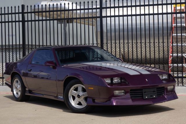 Delco-BOSE Audio * Power Windows * Power Locks * CRUISE * ALL ORIGINAL * 5.0 V8 1992 Chevrolet Camaro 1992 Camaro RS * ONLY 18k MILES * V8 * AUTOMATIC