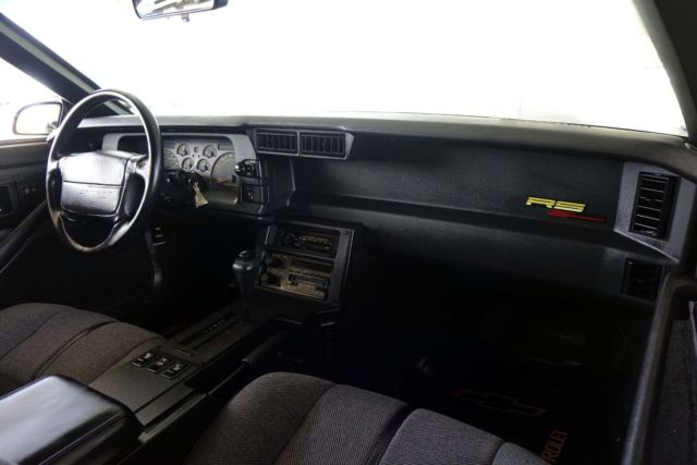 1992 Chevrolet Camaro 1992 Camaro RS * ONLY 18k MILES * V8 * AUTOMATIC - photo 10