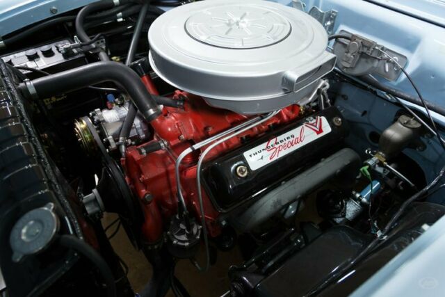 1957 Ford Fairlane 500 Skyliner - photo 3