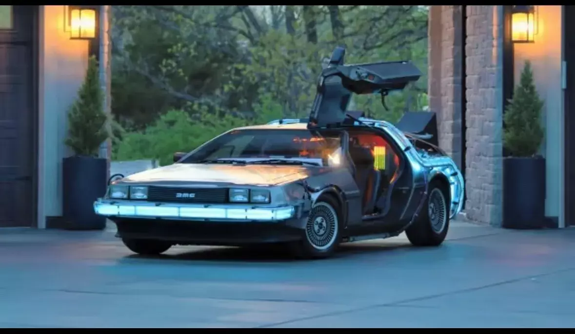 Delorean Back To The Fiture Time Machine 1981 DeLorean