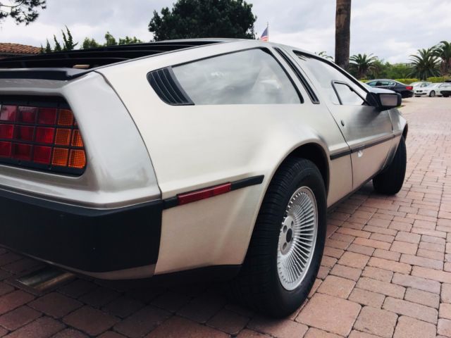 1982 DeLorean DMC12 - photo 8