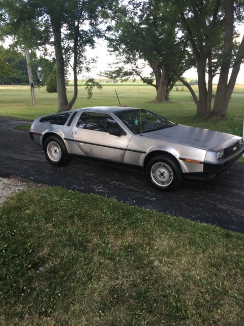 1981 DeLorean DMC-12