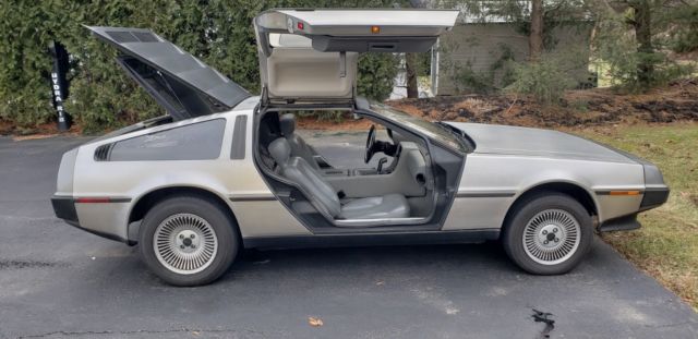 1981 DeLorean DMC-12 - photo 2