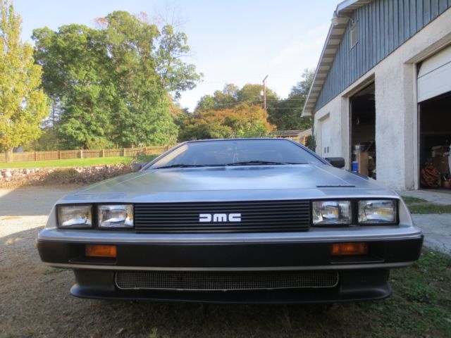 1982 DeLorean DMC-12 DMC stripes - photo 2
