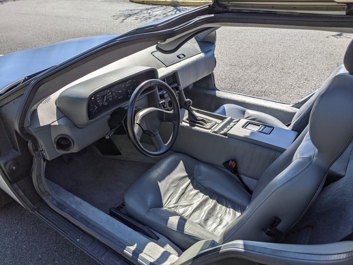 1983 DeLorean DMC 12 - photo 6
