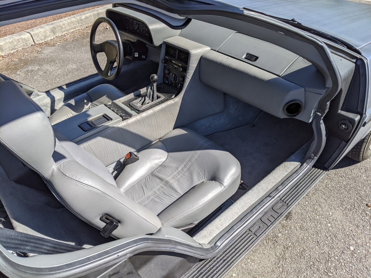 1983 DeLorean DMC 12 - photo 8