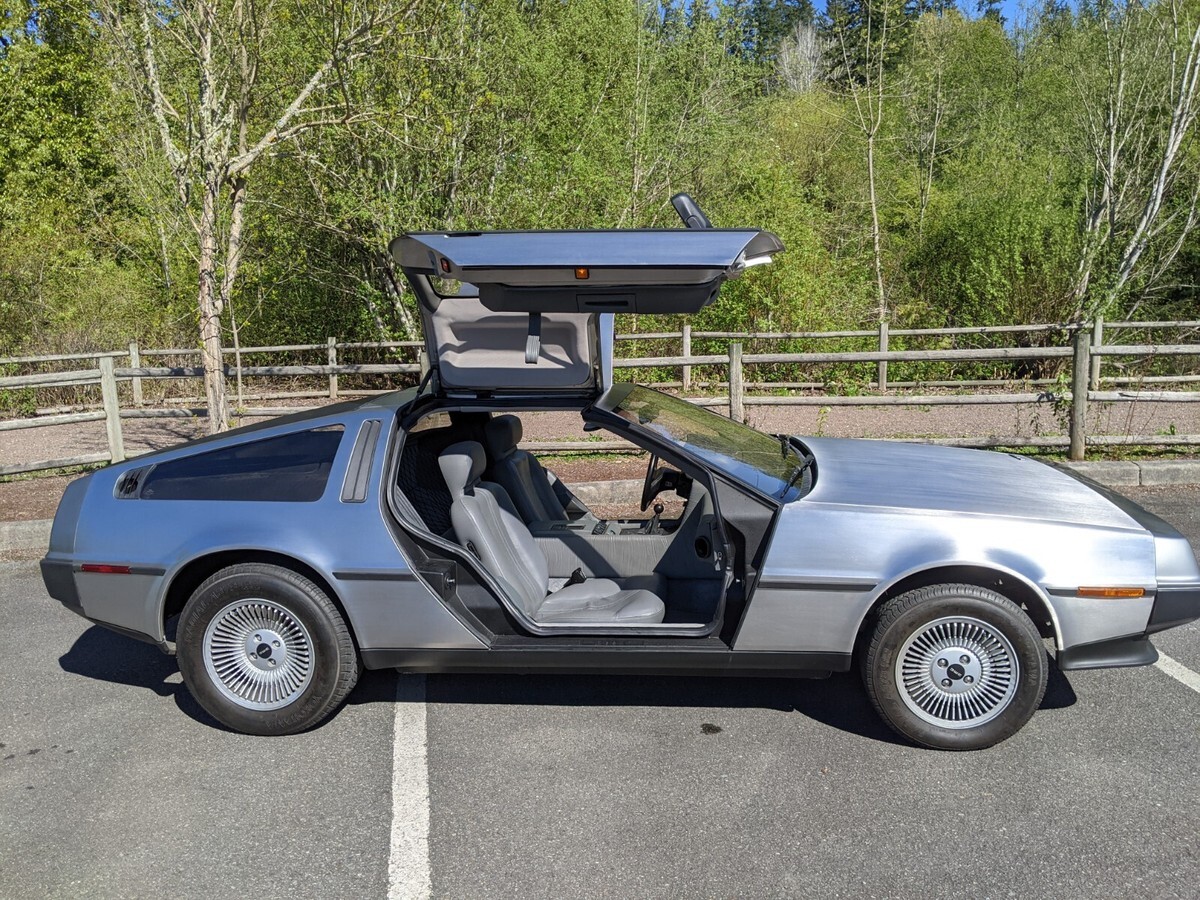 1983 DeLorean DMC 12 - photo 9