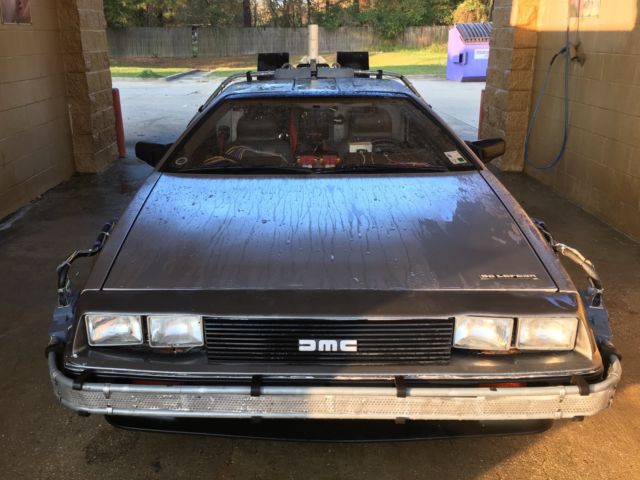 Delorean Time Machine (DMC-12, Back to the Future, BTTF) 1983 DeLorean