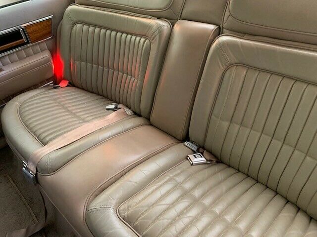 Delta 88 Ninety-Eight Regency Brougham 1988 Oldsmobile Ninety-Eight