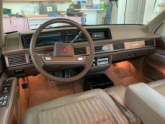 1988 Oldsmobile Ninety-Eight - photo 2