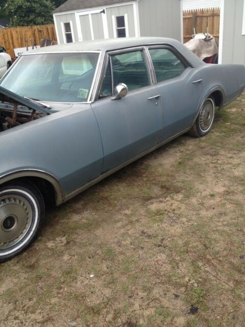DELTA 88 OLDSMOBILE 1967 Oldsmobile Eighty-Eight