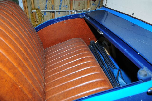 1931 Ford Model A Roadster Deluxe - photo 11