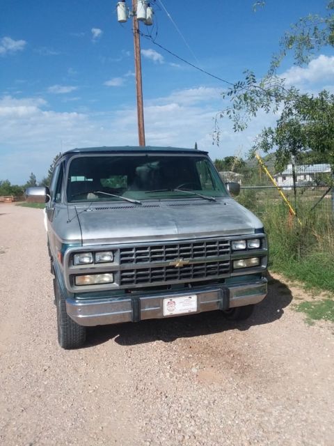 1993 Chevrolet G20 Van - photo 12