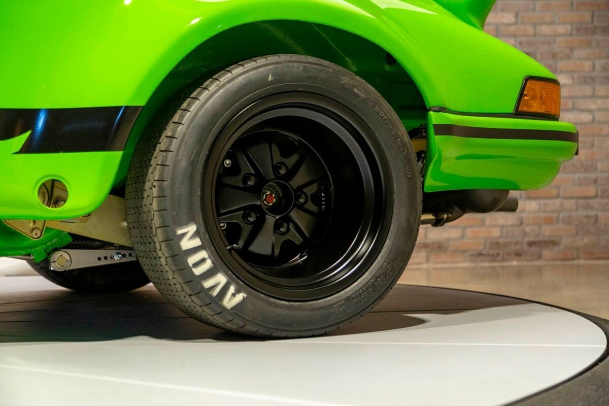 1977 Porsche 911 RSR Recreation - photo 11