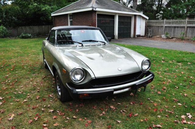 1980 Fiat 124 Spider - photo 11