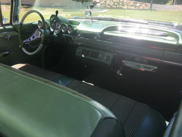 1960 Chevrolet Impala - photo 4