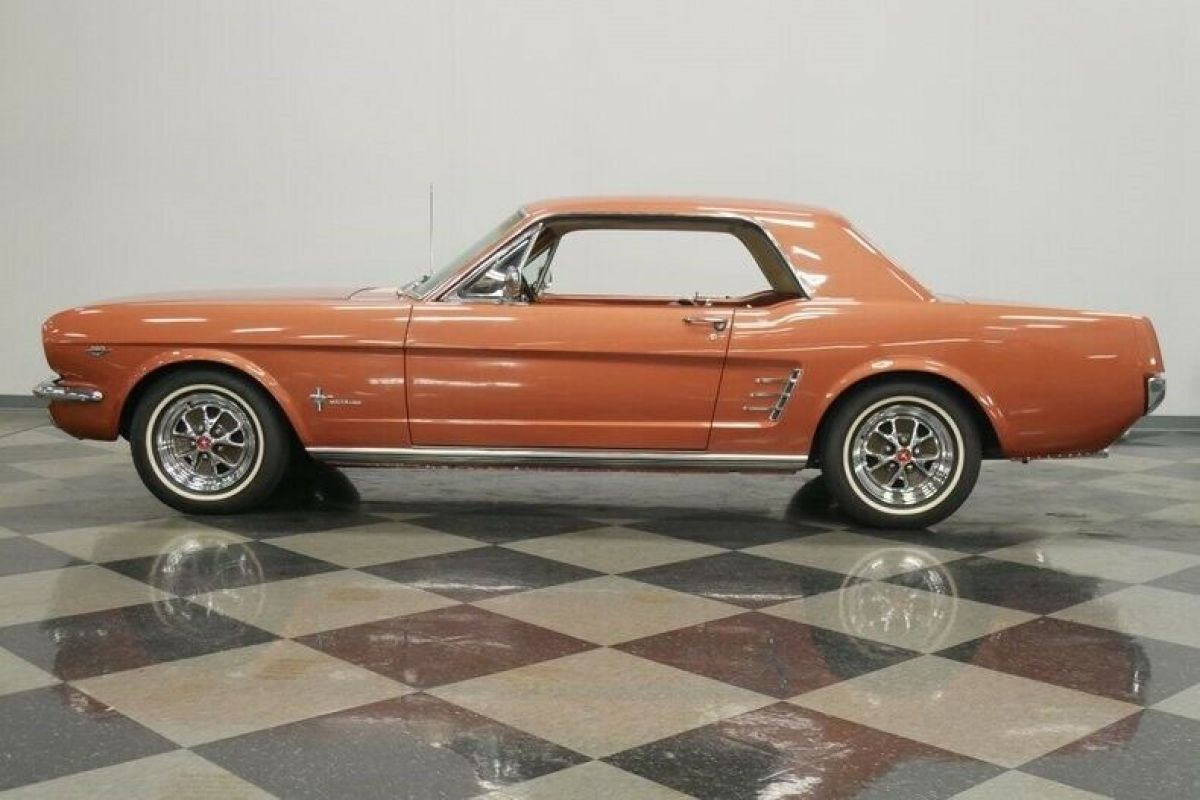 1966 Ford Mustang - photo 3