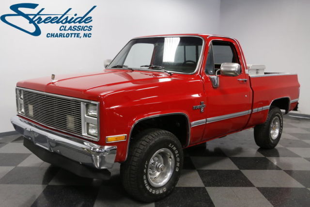 DESIRABLE SQUARE BODY, 350 V8, 700R4 AUTO, A/C, PWR STEER/ BRAKE, CLEAN IN/OUT!! 1986 Chevrolet K-10 Silverado 4x4