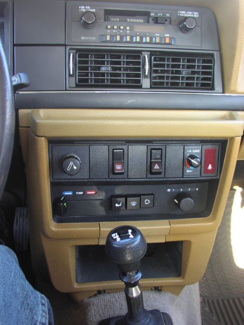 1985 Volvo 240 DL - photo 4