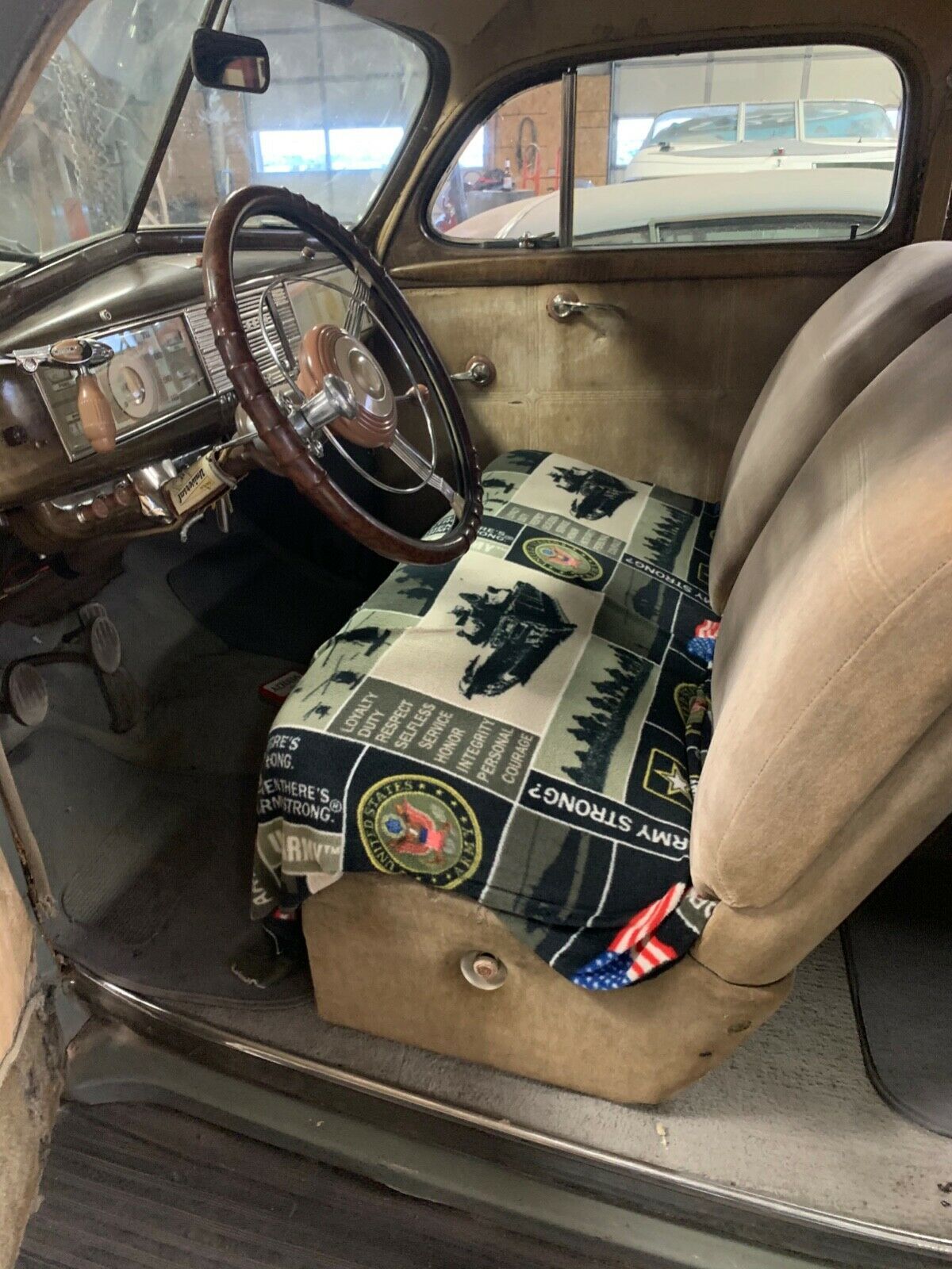 1939 DeSoto 2 door sedan - photo 5